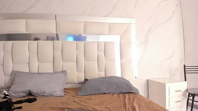 Maia Park online show from January 8, 2026, 12:07 pm