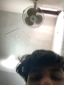 Snapshot of Himanshu111007 chatting on October 12, 2025, 5:39 am Himanshu111007 online show from October 12, 2025, 5:39 am