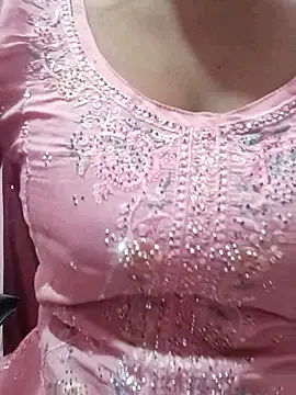 Snapshot of Reeta-rani chatting on October 1, 2025, 4:29 am Reeta-rani online show from October 1, 2025, 4:29 am