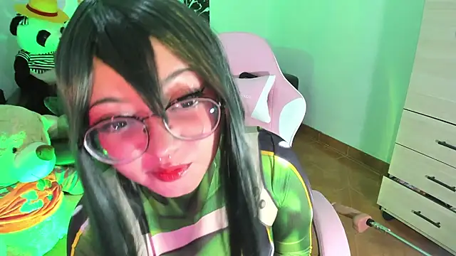 Lolii Zoe online show from October 4, 2025, 6:00 am