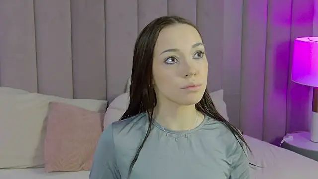 ZoeyNeal online show from April 26, 2026, 2:59 pm