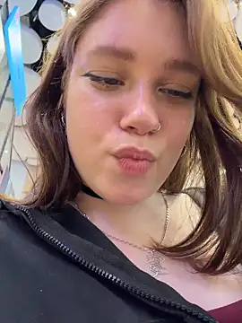 Snapshot of lucy-joy chatting on June 19, 2026, 10:41 am lucy-joy online show from June 19, 2026, 10:41 am