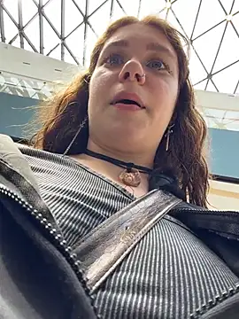 Snapshot of lucy-joy chatting on July 10, 2026, 9:12 am lucy-joy online show from July 10, 2026, 9:12 am