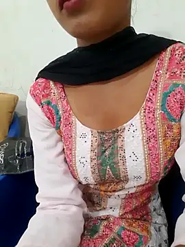 AnkitaDevi online show from May 7, 2026, 3:23 am