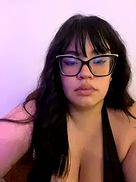 Emily Taylor2 online show from December 2, 2025, 2:50 am