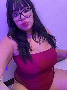 Emily Taylor2 online show from April 28, 2026, 1:59 am