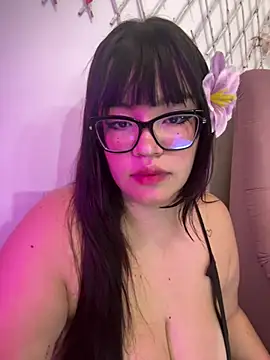 Emily Taylor2 online show from July 10, 2026, 2:05 am