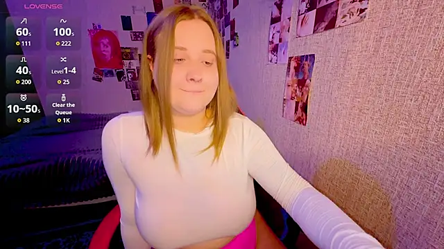 NaomiRey1 online show from July 16, 2026, 9:21 pm