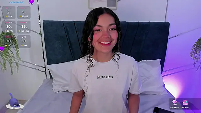 Camilla Miller01 online show from September 23, 2025, 1:25 pm