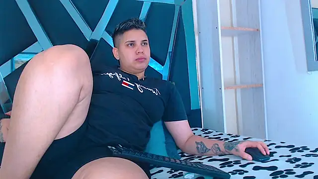 karla sexy21 online show from October 23, 2025, 4:34 am