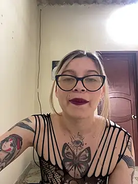 KoraSweett online show from March 9, 2026, 6:45 pm