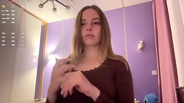 Snapshot of LinaMoonBlessed chatting on November 25, 2025, 3:45 pm LinaMoonBlessed online show from November 25, 2025, 3:45 pm