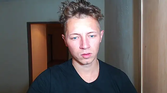 BlondZilla online show from December 5, 2025, 7:28 am