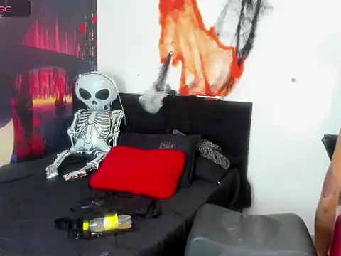 Snapshot of MANELYK_S7 chatting on October 18, 2025, 12:13 am MANELYK S7 online show from October 18, 2025, 12:13 am