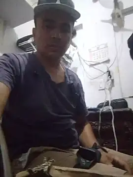 Snapshot of miroqui143 chatting on November 14, 2025, 2:16 pm miroqui143 online show from November 14, 2025, 2:16 pm