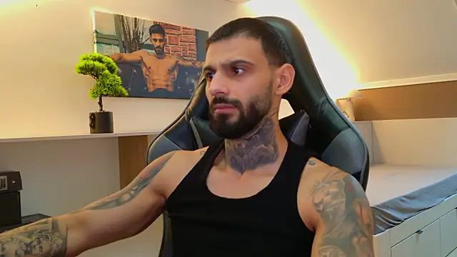 Snapshot of AresSteelX chatting on November 18, 2025, 12:20 pm AresSteelX online show from November 18, 2025, 12:20 pm