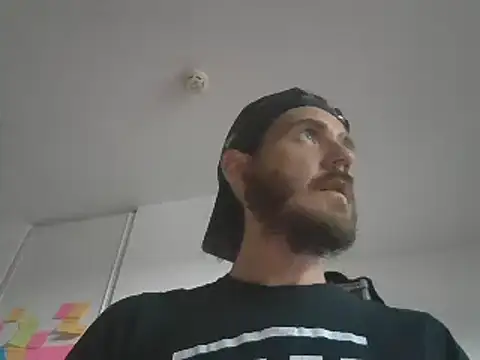 Snapshot of captainckring chatting on June 17, 2026, 7:04 pm captainckring online show from June 17, 2026, 7:04 pm