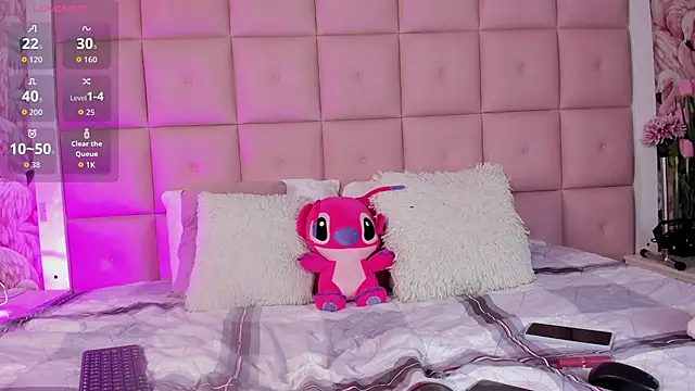 JessieAdamss online show from March 12, 2026, 8:48 pm