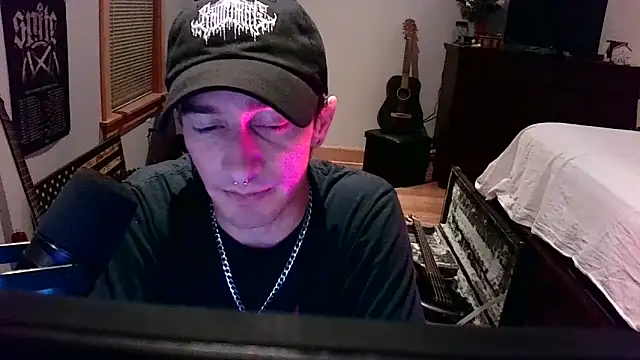 Snapshot of LEVIATHANX666 chatting on March 31, 2026, 6:36 am LEVIATHANX666 online show from March 31, 2026, 6:36 am