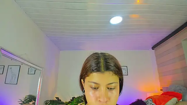 LusyKitty online show from October 16, 2025, 3:46 pm