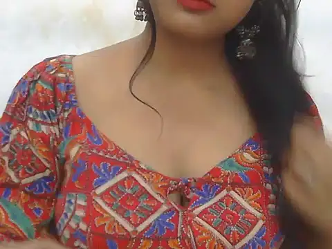 Snapshot of POOJA_199 chatting on October 6, 2025, 7:28 am POOJA 199 online show from October 6, 2025, 7:28 am