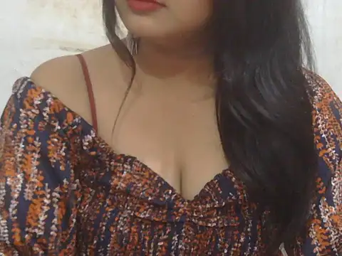 Snapshot of POOJA_199 chatting on May 30, 2026, 7:49 am POOJA 199 online show from May 30, 2026, 7:49 am