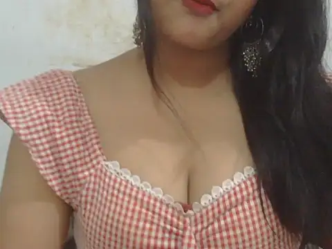 Snapshot of POOJA_199 chatting on May 31, 2026, 7:48 am POOJA 199 online show from May 31, 2026, 7:48 am
