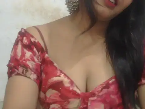 Snapshot of POOJA_199 chatting on July 9, 2026, 7:45 am POOJA 199 online show from July 9, 2026, 7:45 am