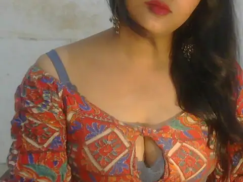 Snapshot of POOJA_199 chatting on July 22, 2026, 8:39 am POOJA 199 online show from July 22, 2026, 8:39 am