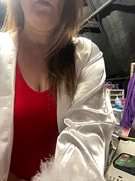 Snapshot of bigb00tycass chatting on December 17, 2025, 4:46 pm bigb00tycass online show from December 17, 2025, 4:46 pm