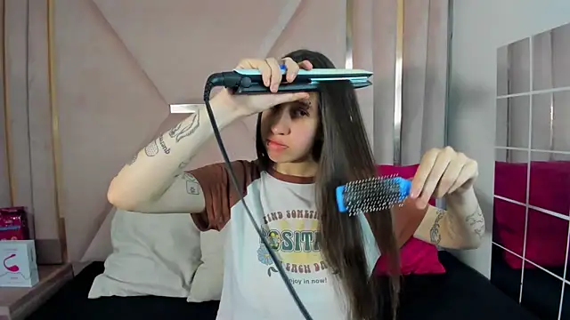 Snapshot of venusmorgan chatting on October 3, 2025, 3:20 pm venusmorgan online show from October 3, 2025, 3:20 pm