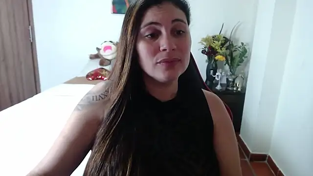 Snapshot of Secret_Bella chatting on September 25, 2025, 12:09 pm Secret Bella online show from September 25, 2025, 12:09 pm