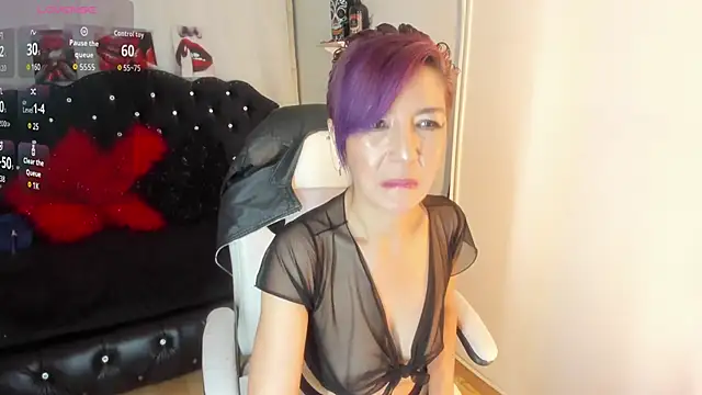 Trinityy   online show from September 10, 2025, 7:14 pm