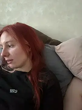 Snapshot of Hera_Mark chatting on October 14, 2025, 3:40 am Hera Mark online show from October 14, 2025, 3:40 am