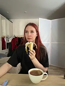 Hera Mark online show from March 3, 2026, 5:02 am