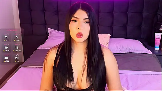 Snapshot of Sweety_Nicole_ chatting on November 21, 2025, 5:17 am Sweety Nicole online show from November 21, 2025, 5:17 am