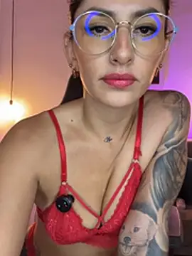 Snapshot of SOY_NOOA chatting on July 17, 2026, 1:07 pm SOY NOOA online show from July 17, 2026, 1:07 pm