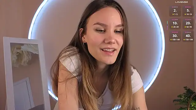  Clare Florence  online show from September 24, 2025, 9:23 am