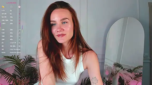 Snapshot of _Clare_Florence_ chatting on June 13, 2026, 2:04 pm Clare Florence online show from June 13, 2026, 2:04 pm