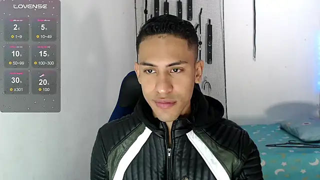 dylan apol0 online show from September 26, 2025, 3:10 am