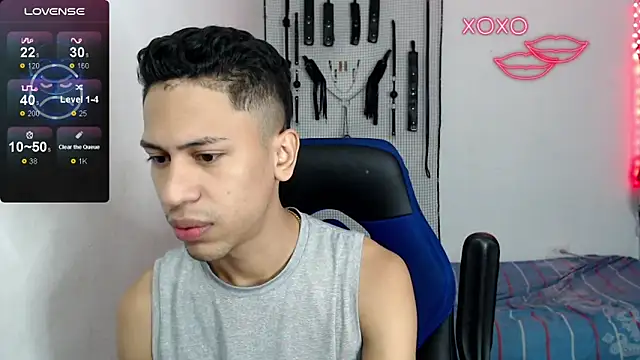 dylan apol0 online show from October 22, 2025, 11:43 am