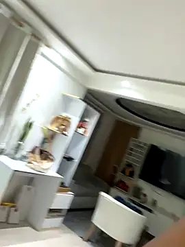 Snapshot of Elie-3 chatting on December 17, 2025, 2:06 am Elie-3 online show from December 17, 2025, 2:06 am