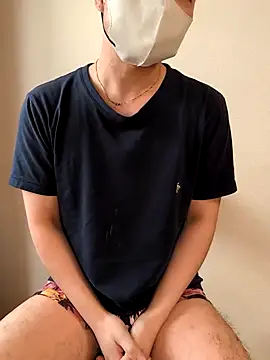 kqitooo online show from January 10, 2026, 3:41 am