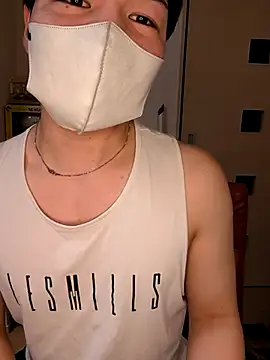 kqitooo online show from March 11, 2026, 9:48 am