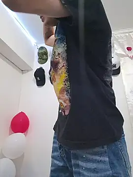 Ethanho0t online show from October 10, 2025, 6:07 pm