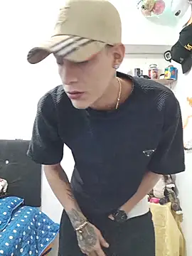 Ethanho0t online show from October 31, 2025, 6:47 am