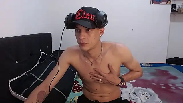 Ethanho0t online show from December 20, 2025, 9:38 am