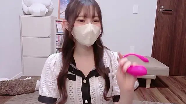 Snapshot of MOEMOE-Q chatting on September 27, 2025, 3:39 pm MOEMOE-Q online show from September 27, 2025, 3:39 pm