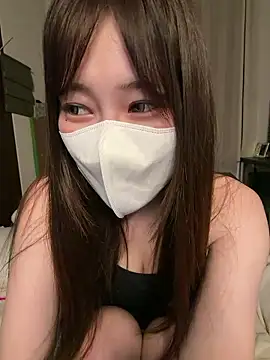 Snapshot of MOEMOE-Q chatting on May 13, 2026, 5:21 pm MOEMOE-Q online show from May 13, 2026, 5:21 pm