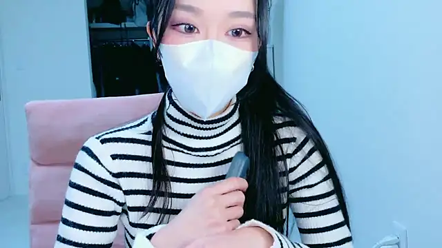 ramuchan desu online show from October 9, 2025, 2:20 am